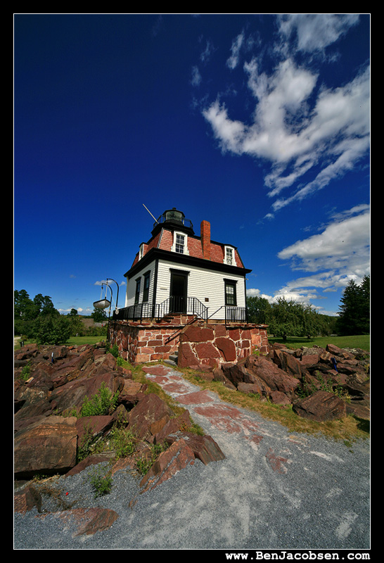 IMAGE: http://gear.benjacobsenphoto.com/wp-content/gallery/12-24mm-ex-dg/246_1956.jpg