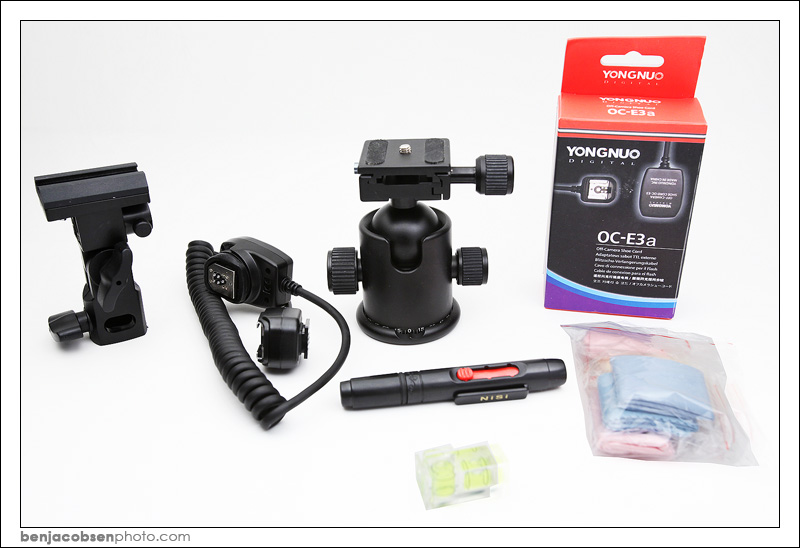 IMAGE: http://gear.benjacobsenphoto.com/wp-content/gallery/accessories/img_4103.jpg