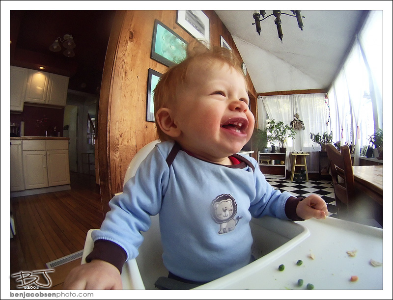 IMAGE: http://gear.benjacobsenphoto.com/wp-content/gallery/gopro/pict0125.jpg