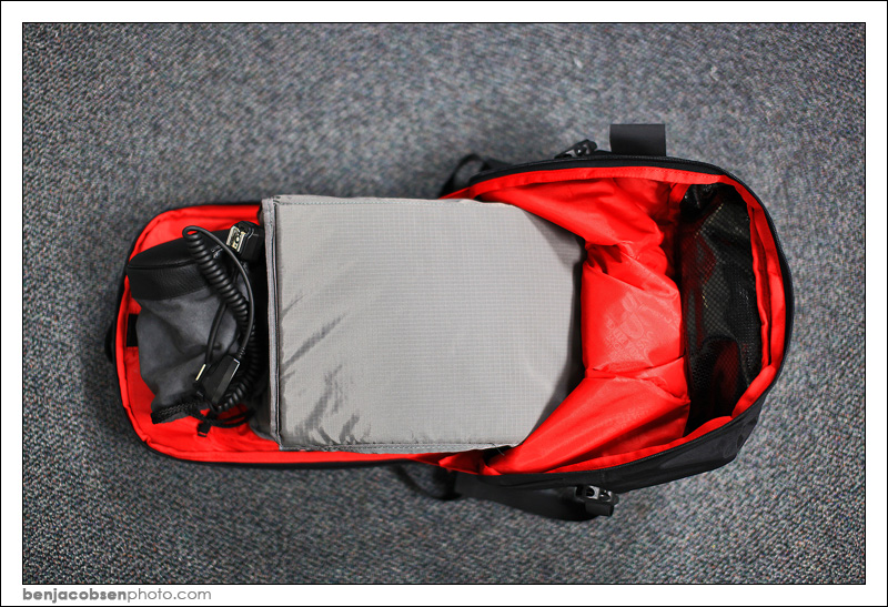 IMAGE: http://gear.benjacobsenphoto.com/wp-content/gallery/tenba-insert/img_0222.jpg